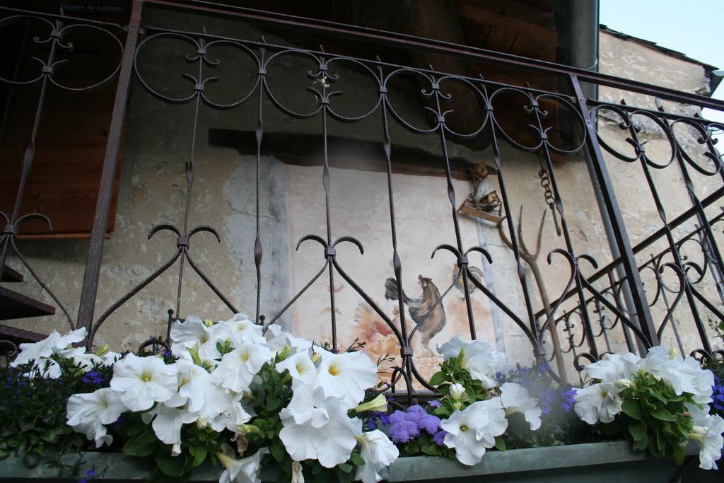 Chambre D'Hotes La Romarine Barnave Esterno foto