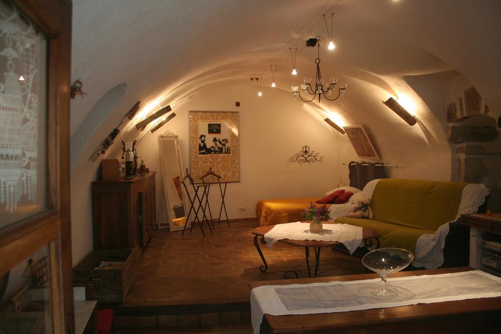 Chambre D'Hotes La Romarine Barnave Camera foto