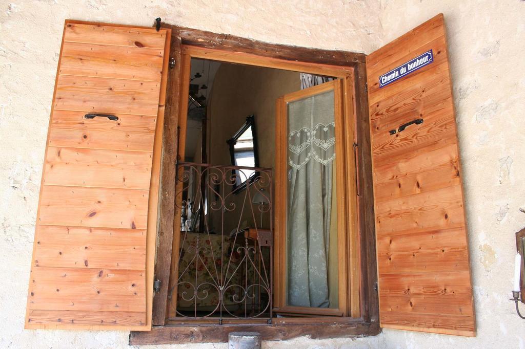 Chambre D'Hotes La Romarine Barnave Esterno foto